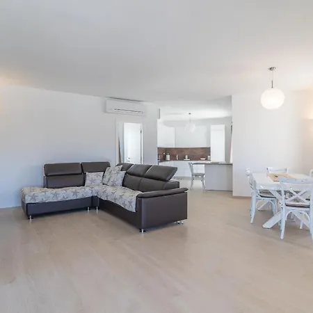 Welcomely - Perla Del Mare * Golfo Aranci